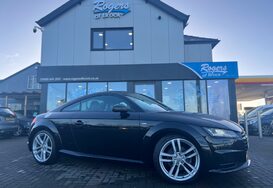 Audi TT 2.0 TDI ULTRA S LINE 2
