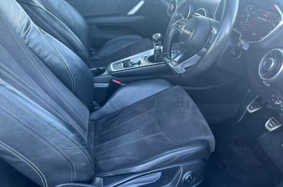 Audi TT 2.0 TDI ULTRA S LINE 18