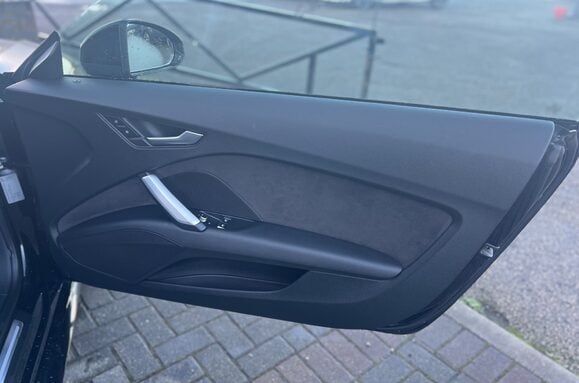 Audi TT 2.0 TDI ULTRA S LINE 25