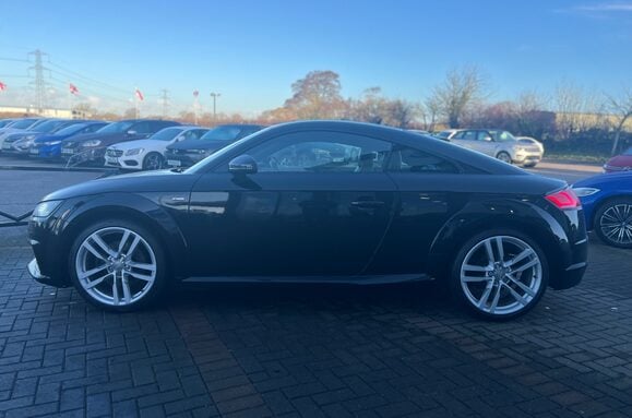 Audi TT 2.0 TDI ULTRA S LINE 16