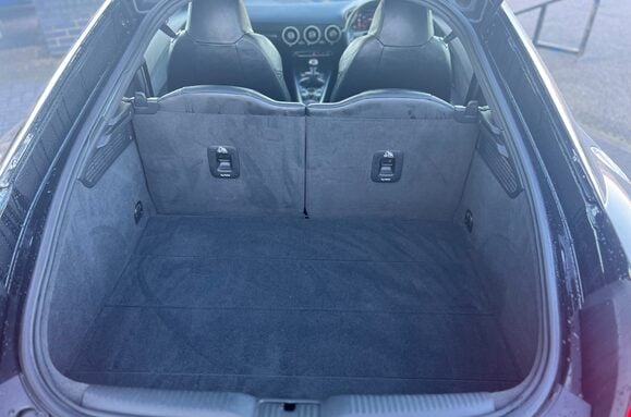 Audi TT 2.0 TDI ULTRA S LINE 39