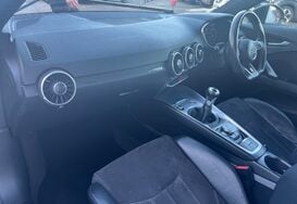 Audi TT 2.0 TDI ULTRA S LINE 35