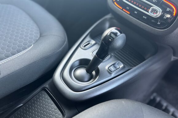 Smart Forfour PREMIUM 5 DOOR ELECTRIC AUTO 5 DOOR 27