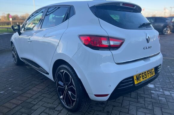 Renault Clio ICONIC 0.9 TCE 5 DOOR 10