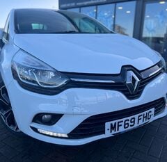 Renault Clio ICONIC 0.9 TCE 5 DOOR 4