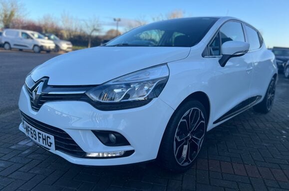 Renault Clio ICONIC 0.9 TCE 5 DOOR 16