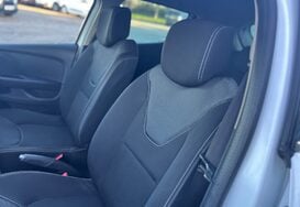 Renault Clio ICONIC 0.9 TCE 5 DOOR 32
