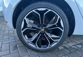 Renault Clio ICONIC 0.9 TCE 5 DOOR 17