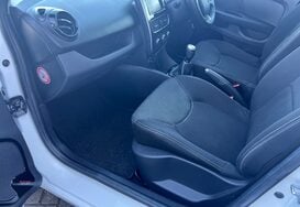 Renault Clio ICONIC 0.9 TCE 5 DOOR 35