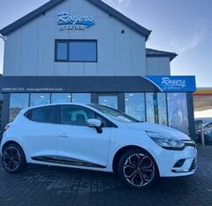 Renault Clio ICONIC 0.9 TCE 5 DOOR 1