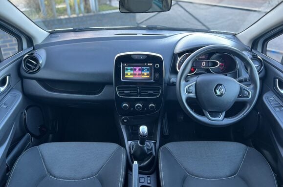 Renault Clio ICONIC 0.9 TCE 5 DOOR 40