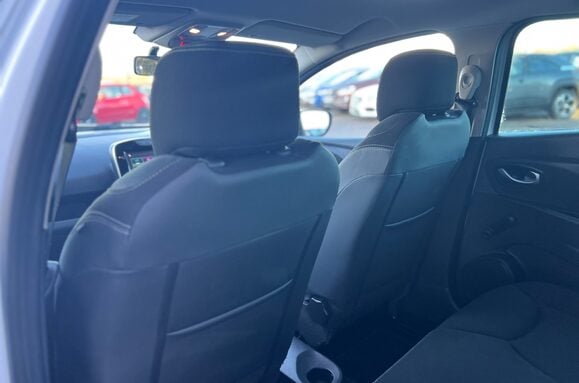 Renault Clio ICONIC 0.9 TCE 5 DOOR 37