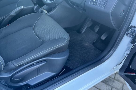 Renault Clio ICONIC 0.9 TCE 5 DOOR 22