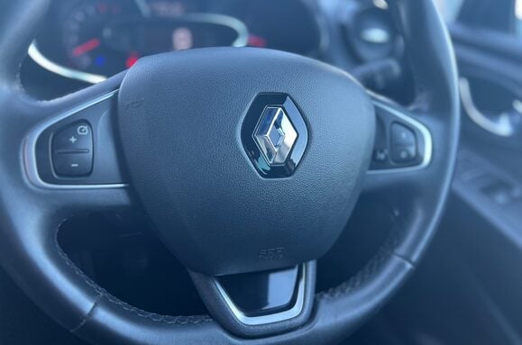 Renault Clio ICONIC 0.9 TCE 5 DOOR 39