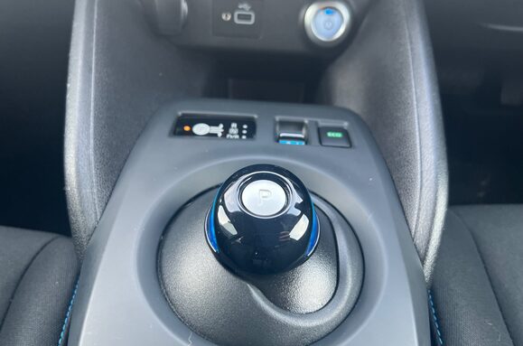 Nissan LEAF ACENTA AUTOMATIC 34