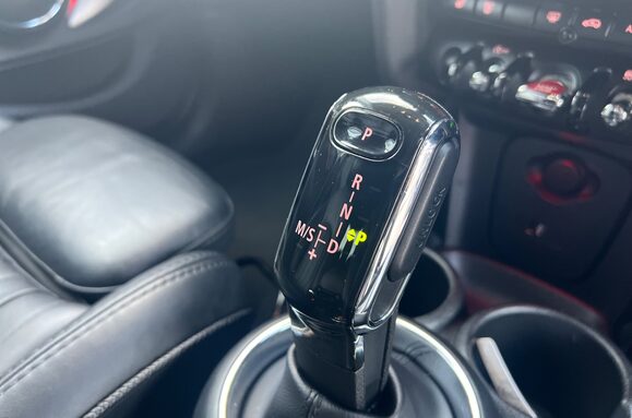 Mini Hatch COOPER EXCLUSIVE 5 DOOR AUTOMATIC 21