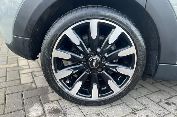 Mini Hatch COOPER EXCLUSIVE 5 DOOR AUTOMATIC 15