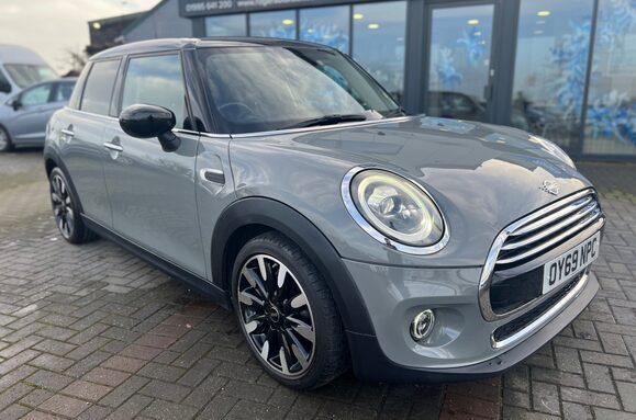 Mini Hatch COOPER EXCLUSIVE 5 DOOR AUTOMATIC 5