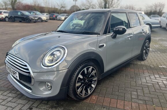 Mini Hatch COOPER EXCLUSIVE 5 DOOR AUTOMATIC 13