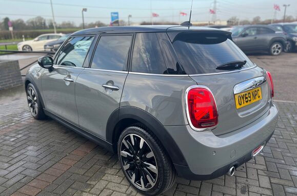 Mini Hatch COOPER EXCLUSIVE 5 DOOR AUTOMATIC 11