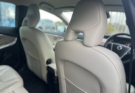 Volvo V40 2.0 T3 INSCRIPTION 23
