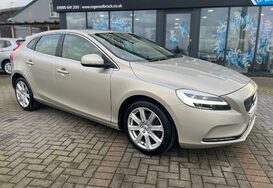 Volvo V40 2.0 T3 INSCRIPTION 6