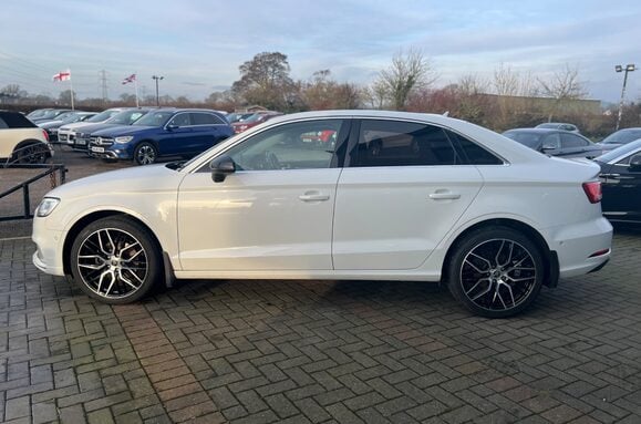 Audi A3 1.6 TDI SPORT AUTOMATIC 8