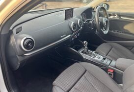 Audi A3 1.6 TDI SPORT AUTOMATIC 21