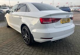 Audi A3 1.6 TDI SPORT AUTOMATIC 9