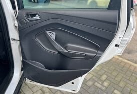 Ford Kuga TITANIUM X 2.0 TDCI 4X4 29