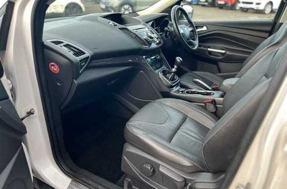 Ford Kuga TITANIUM X 2.0 TDCI 4X4 36