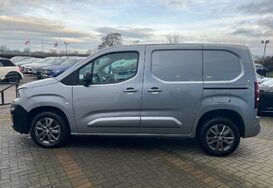 Peugeot Partner BLUEHDI ASPHALT PREMIUM L1 13