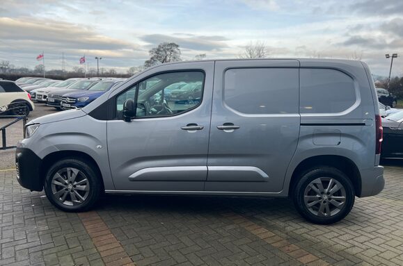 Peugeot Partner BLUEHDI ASPHALT PREMIUM L1 13