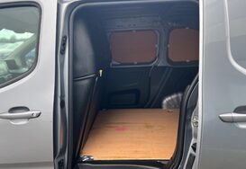 Peugeot Partner BLUEHDI ASPHALT PREMIUM L1 36