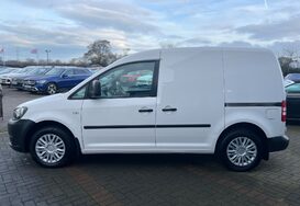 Volkswagen Caddy C20 TDI STARTLINE BLUEMOTION TECHNOLOGY CAMPER 23