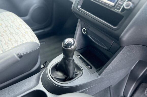 Volkswagen Caddy C20 TDI STARTLINE BLUEMOTION TECHNOLOGY CAMPER 35