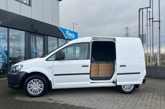 Volkswagen Caddy C20 TDI STARTLINE BLUEMOTION TECHNOLOGY CAMPER 21
