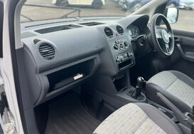 Volkswagen Caddy C20 TDI STARTLINE BLUEMOTION TECHNOLOGY CAMPER 39