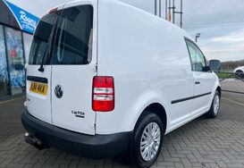 Volkswagen Caddy C20 TDI STARTLINE BLUEMOTION TECHNOLOGY CAMPER 14