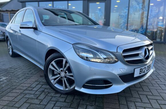 Mercedes-Benz E Class E220 BLUETEC SE AUTOMATIC 4