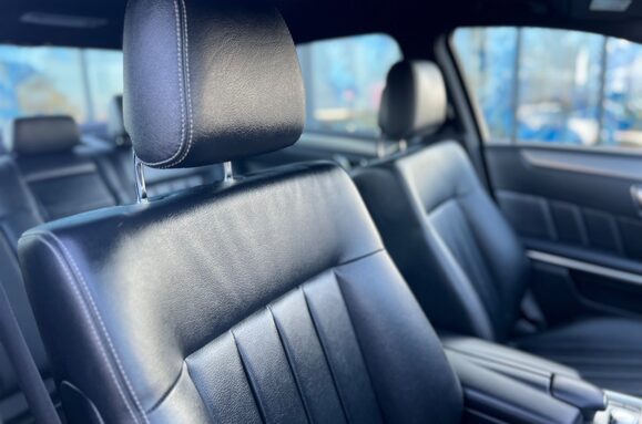 Mercedes-Benz E Class E220 BLUETEC SE AUTOMATIC 18