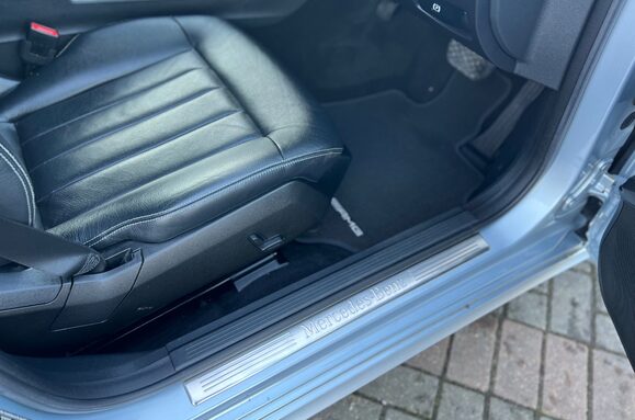 Mercedes-Benz E Class E220 BLUETEC SE AUTOMATIC 20