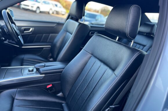 Mercedes-Benz E Class E220 BLUETEC SE AUTOMATIC 36