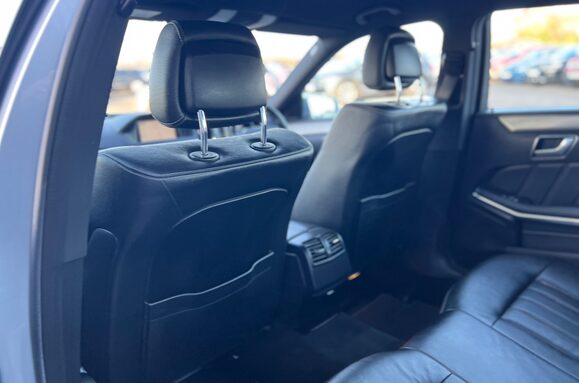 Mercedes-Benz E Class E220 BLUETEC SE AUTOMATIC 34