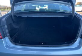 Mercedes-Benz E Class E220 BLUETEC SE AUTOMATIC 43