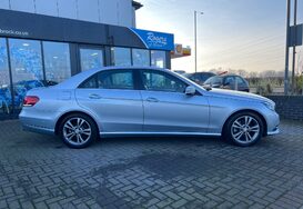 Mercedes-Benz E Class E220 BLUETEC SE AUTOMATIC 8