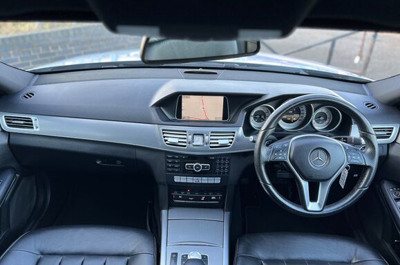 Mercedes-Benz E Class E220 BLUETEC SE AUTOMATIC 37