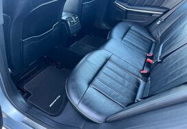 Mercedes-Benz E Class E220 BLUETEC SE AUTOMATIC 38