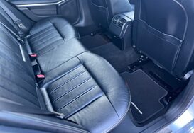 Mercedes-Benz E Class E220 BLUETEC SE AUTOMATIC 29