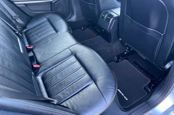 Mercedes-Benz E Class E220 BLUETEC SE AUTOMATIC 29